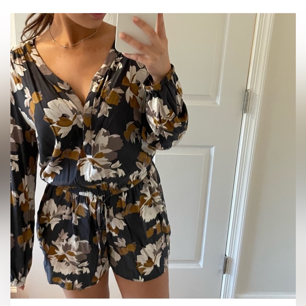 Old Navy Floral Long Sleeve Romper XS